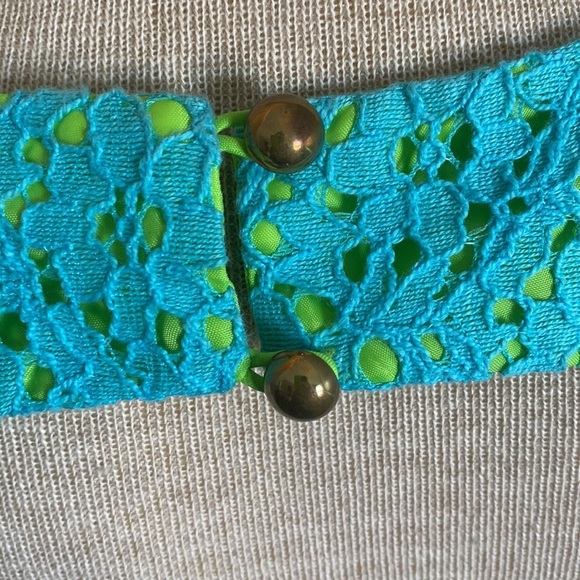 Eliza J. Turquoise & neon green belted lace overlay fit & flare dress. Size 8 - Picture 5 of 8